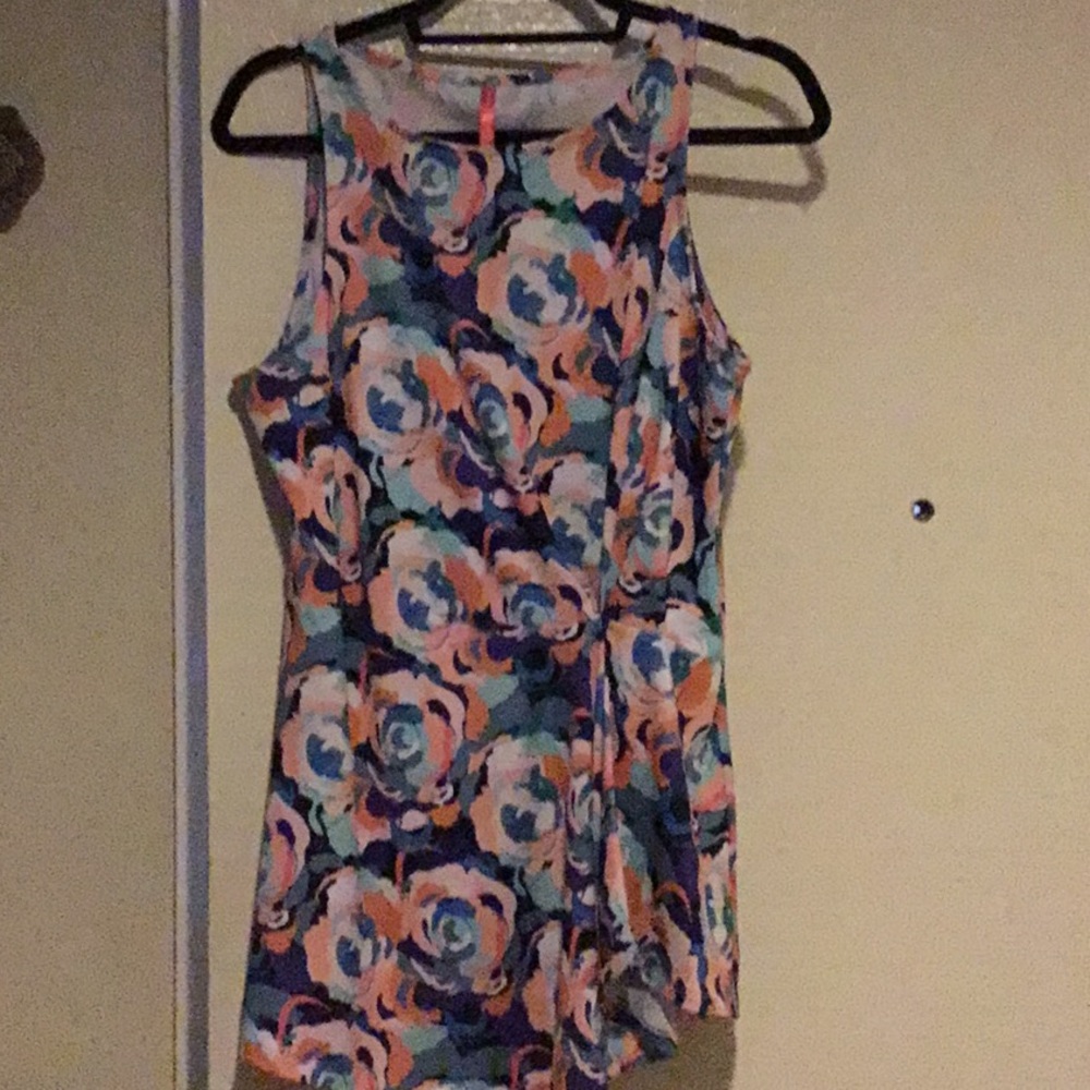 Sleeveless top